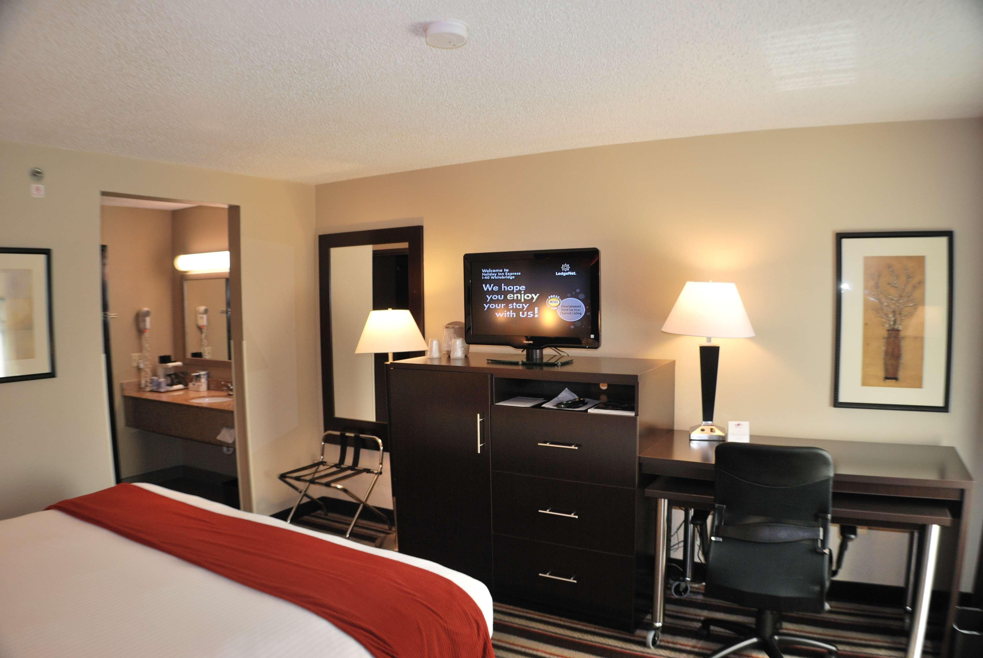 Holiday Inn Express Nashville W-I40, An Ihg Hotel Zewnętrze zdjęcie